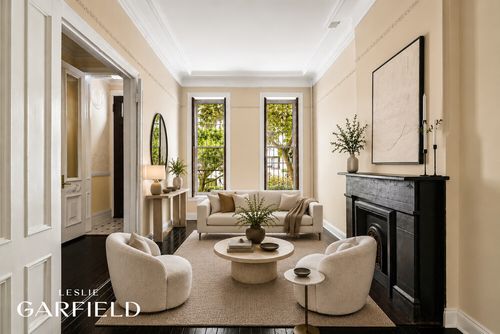 332 E 69th Street, New York City, NY, 10021 | Card Image