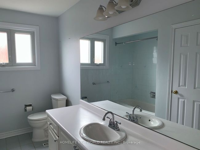33 Ashfield Dr, House other with 4 bedrooms, 3 bathrooms and 2 parking in Richmond Hill ON | Image 8
