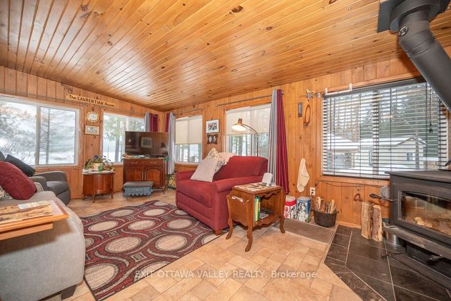 51 Myrlin Way, House other with 2 bedrooms, 1 bathrooms and 8 parking in Deep River ON | Image 15