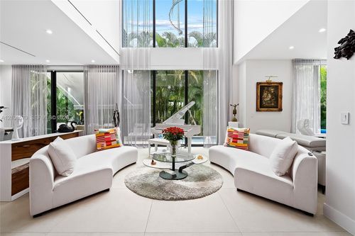 0-311 189th St, Sunny Isles Beach, FL, 33160 | Card Image
