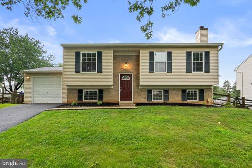 13421 Winterspoon Ln, GERMANTOWN, MD, 20874-1038 | Card Image