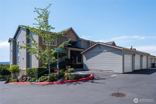s101-4769 Morris Ave S, Renton, WA, 98055-6322 | Card Image
