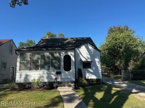 17175 Five Points St, Redford, MI, 48240-2119 | Card Image