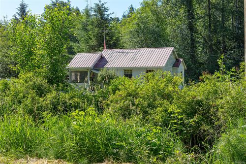 2928 Palmer Rd, Hilliers, BC, V9K1W5 | Card Image