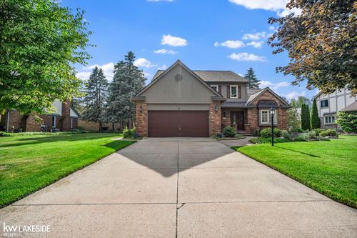 650 Lexington Dr, Rochester Hills, MI, 48307-3526 | Card Image