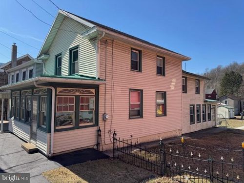 93 Centre St, PORT CLINTON, PA, 19549-7001 | Card Image