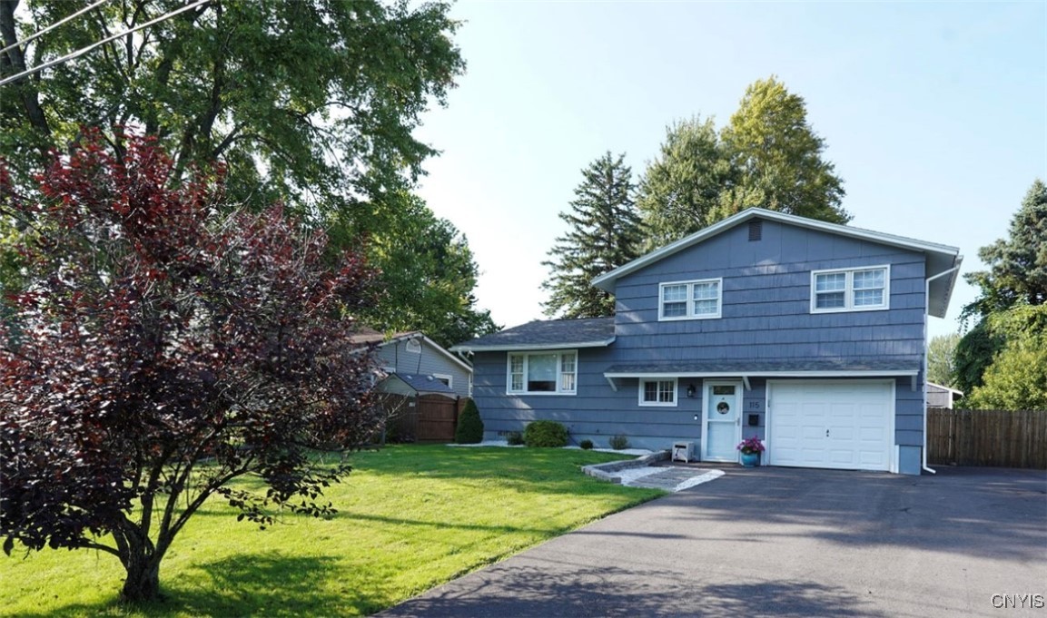 Rosewood Dr, Liverpool, NY 13090