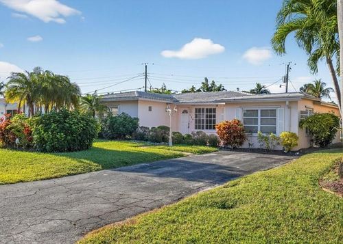 124 Almar Dr, Wilton Manors, FL, 33334-1051 | Card Image