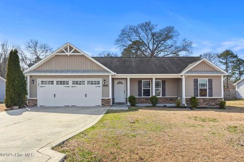 226 Long Neck Drive, Richlands, NC, 28574 | Card Image