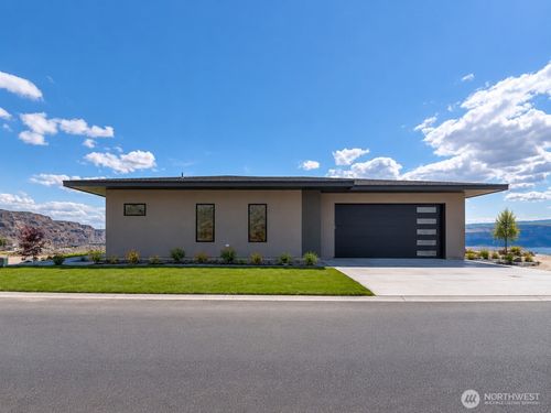 9604 Ridgeview Dr Nw, Quincy, WA, 98848-9169 | Card Image