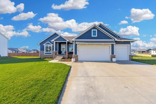 2737 N Eagle Ct, Wichita, KS, 67226-4631 | Card Image