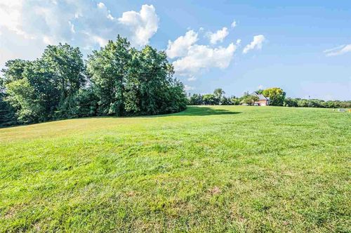 129 &amp; 135 Fountain Trace Drive, Bowling Green, KY, 42104 | Card Image
