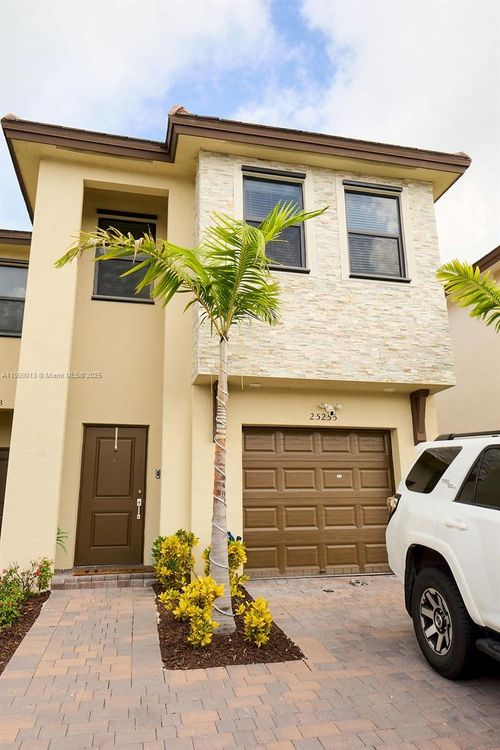 25255 Sw 107th Ct, Homestead, FL, 33032-6343 | Card Image