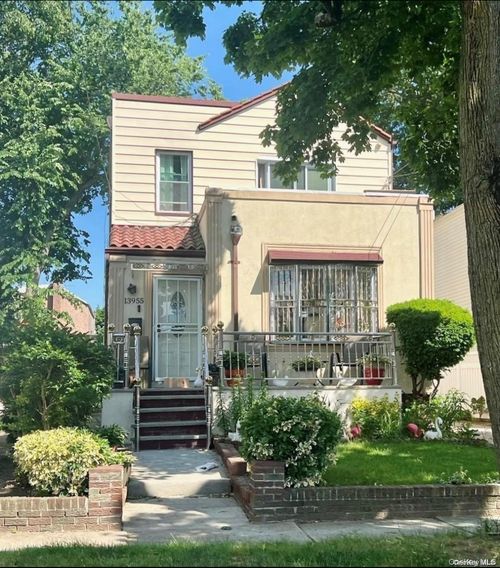 139-55 230th Pl, Laurelton, NY, 11413-2938 | Card Image