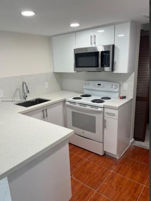 apt-3k-10651 Sw 108th Ave, Miami, FL, 33176-8127 | Card Image