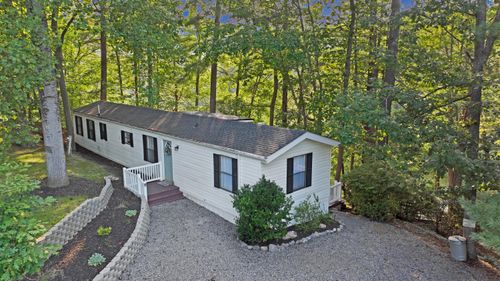 518 Ridgelake Rd, Goodview, VA, 24095-2423 | Card Image