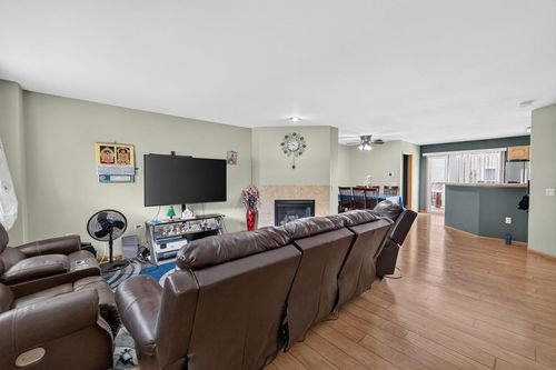 5-707 Cricket Ln, Middleton, WI, 53562-5674 | Card Image