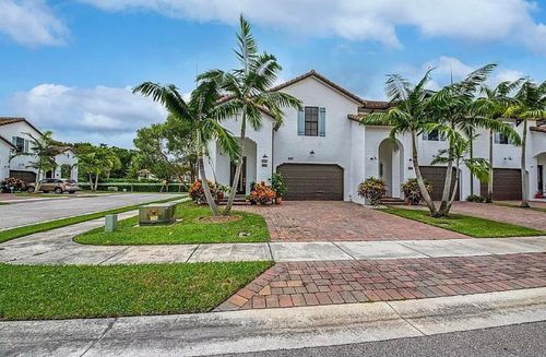 3199 Santa Catalina Pl, Greenacres, FL, 33467-7403 | Card Image