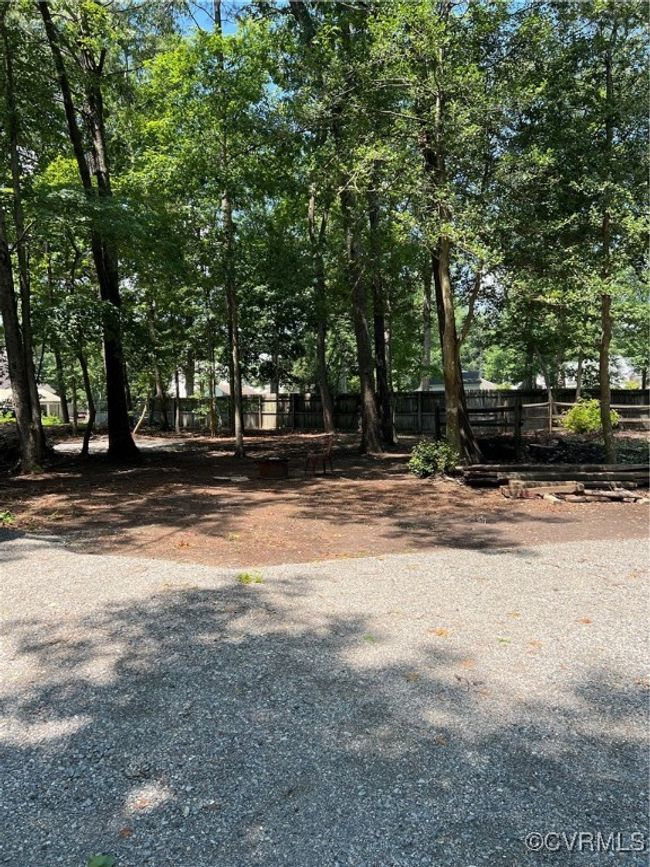View of yard | Image 18