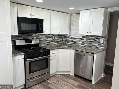 2187 Palmyra Dr Se, Marietta, GA, 30067-6681 | Card Image