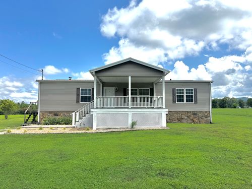 660 Steven Ln, Williamsburg, KY, 40769-2614 | Card Image