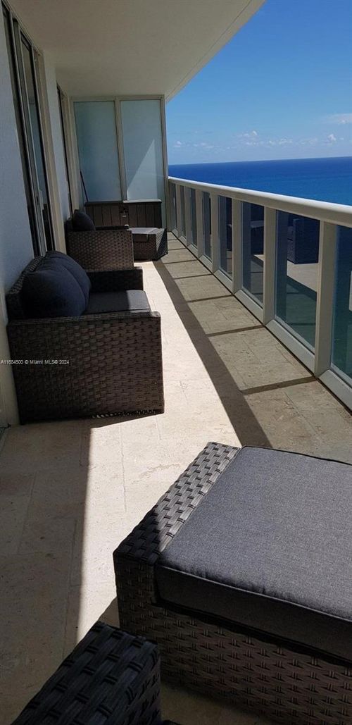 2604-1830 S Ocean Dr, Hallandale Beach, FL, 33009-7698 | Card Image