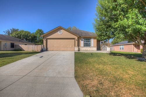 2042 Dragon Trl, New Braunfels, TX, 78130-3088 | Card Image