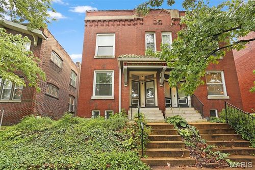 4246 Botanical Ave, Saint Louis, MO, 63110-3521 | Card Image