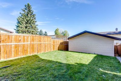 103 Ranch Glen Pl Nw, Home with 3 bedrooms, 1 bathrooms and 1 parking in Calgary AB | Image 3