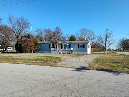 820 S Ozark Street, Girard, KS, 66743 | Card Image