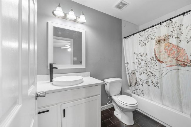 718 S Diamondhead Blvd, House other with 5 bedrooms, 4 bathrooms and null parking in Crosby TX | Image 26