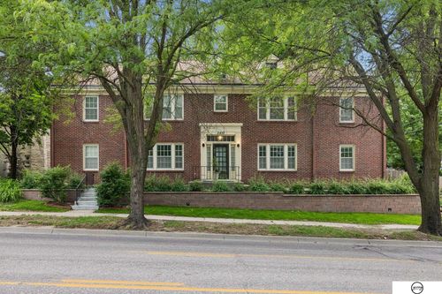 b-2457 S 27th St, Lincoln, NE, 68502-4201 | Card Image