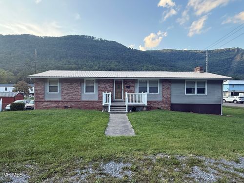 1815 Shawnee Ave E, Big Stone Gap, VA, 24219-3405 | Card Image