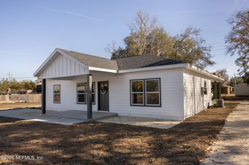 220 Sw 3rd St, Lake Butler, FL, 32054-2010 | Card Image