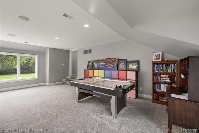 110-5385 Longmeadow Rd-110.jpg | Image 78