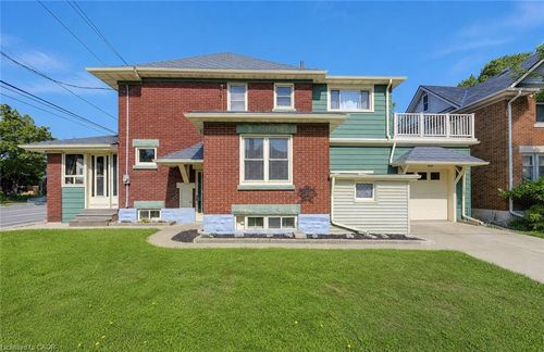 224 Weber St E, Kitchener, ON, N2H1E8 | Card Image