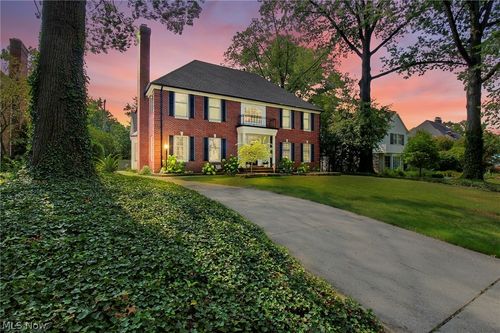 20962 Sydenham Rd, Shaker Heights, OH, 44122-2928 | Card Image