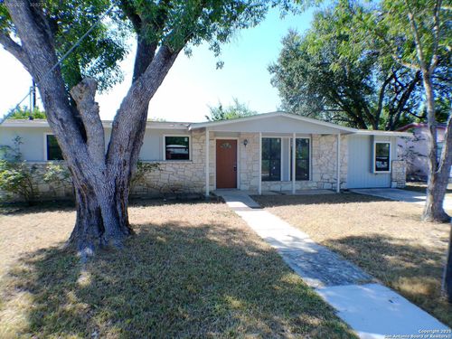 202 Hillview Dr, Universal City, TX, 78148-4117 | Card Image
