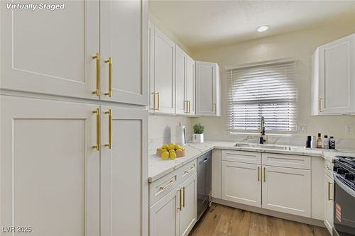 d-1423 Santa Margarita St, Las Vegas, NV, 89146-0813 | Card Image