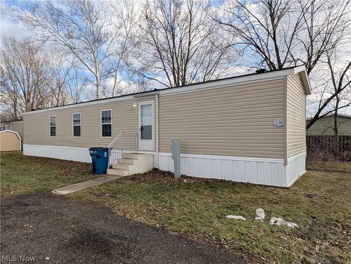 230 Cedar Brook Dr, Elyria, OH, 44035-4721 | Card Image