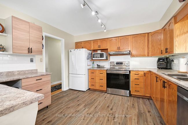 83 Leacock Rd, House other with 3 bedrooms, 3 bathrooms and 6 parking in Frankville ON | Image 14