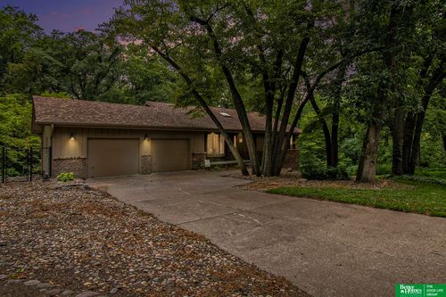20404 Meadow Ridge Dr, Springfield, NE, 68059-7044 | Card Image