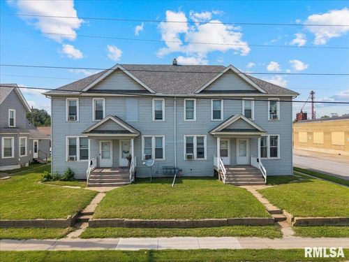 2502 Rockingham Rd, Davenport, IA, 52802-2814 | Card Image