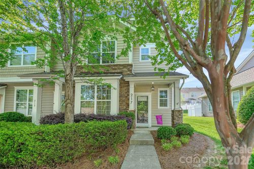 217 Misty Knoll Ln, Belmont, NC, 28012-4714 | Card Image