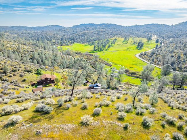 9000 Six Bit Gulch Rd, House other with 3 bedrooms, 2 bathrooms and null parking in Jamestown CA | Image 6