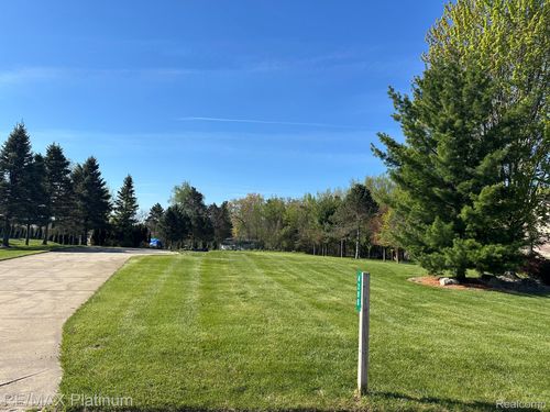 4299 Lake Farms Ct, Linden, MI, 48451-8965 | Card Image