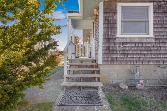 7 Shawmut St, House other with 3 bedrooms, 2 bathrooms and 5 parking in Fairhaven MA | Image 7