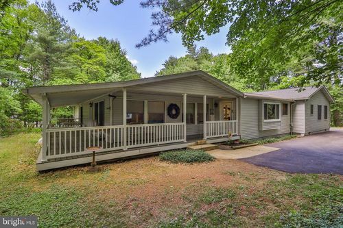 60 Sassafras Rd, Lehighton, PA, 18235-3521 | Card Image