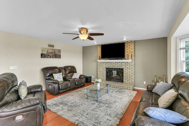 1930 Berkshire Gardens Cc Ln, House other with 4 bedrooms, 4 bathrooms and 3 parking in Normal IL | Image 7