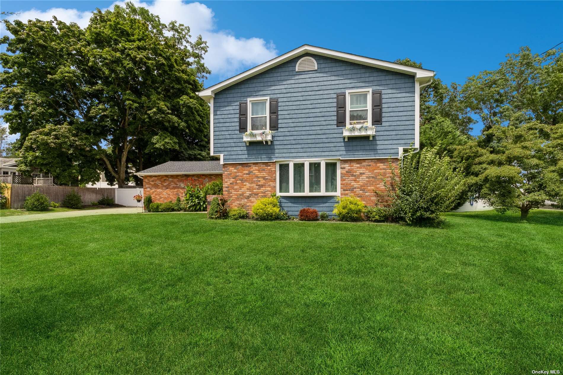 Woodland Rd, Miller Place, NY 11764